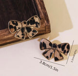 Bow Leopard