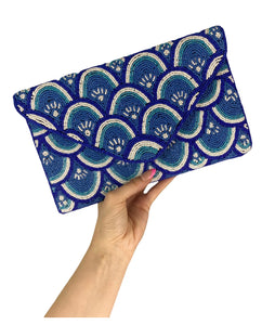THEMOIRÈ Bios Porridge Print Deep Ocean Clutch Bag in Blue THEMOIRÈ Bios Porridge Print Deep Ocean Clutch Bag in Blue